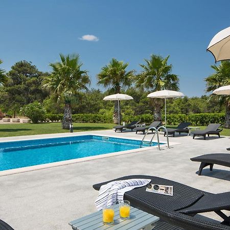 Villa Malibu One Вир Экстерьер фото