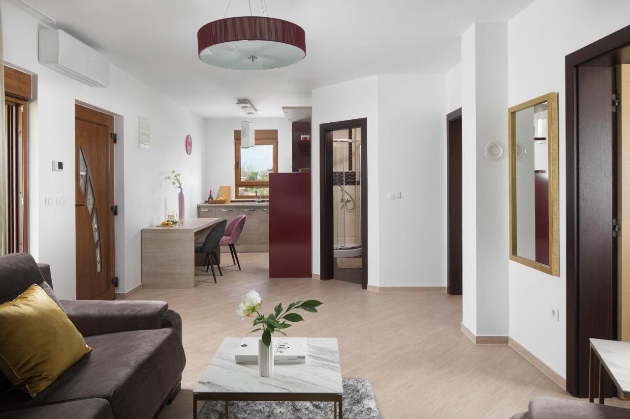 Villa Malibu One Вир Экстерьер фото
